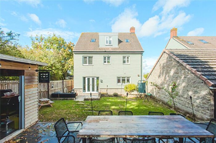 5 Bedroom Detached House For Sale In Upper Mill, Ridgeway Farm, Swindon, SN5