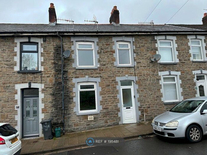 3 Bedroom Terraced House To Rent In Park Street, Abercynon, Mountain Ash, CF45
