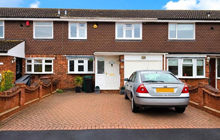 3 Bedroom Terraced House To Rent In Hatfield Close, Hornchurch, RM12