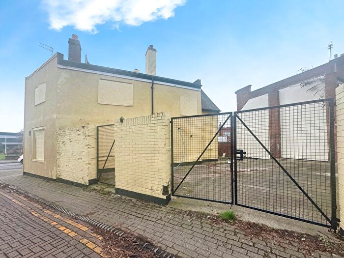 6 Bedroom Office For Sale In Lichfield Street, Bilston, WV14