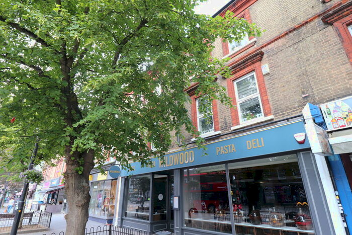 2 Bedroom Apartment To Rent In Brentwood High Street, CM14