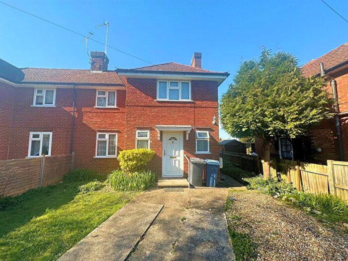 3 Bedroom Semi-Detached House For Sale In Bucks Village, HP17