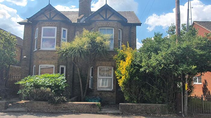 1 Bedroom Ground Maisonette For Sale In High Street, Colnbrook, SL3