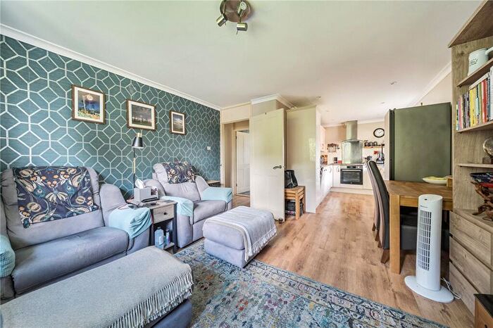 1 Bedroom Apartment For Sale In Longcroft Road, Kingsclere, Newbury, Hampshire, RG20