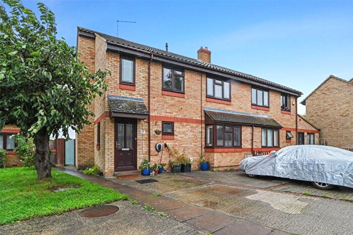4 Bedroom Semi-Detached House For Sale In Spencer Close, Elsenham, Essex, CM22