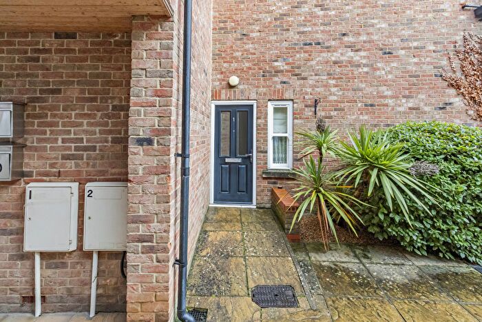 2 Bedroom Flat For Sale In Paradise Road, Downham Market, PE38