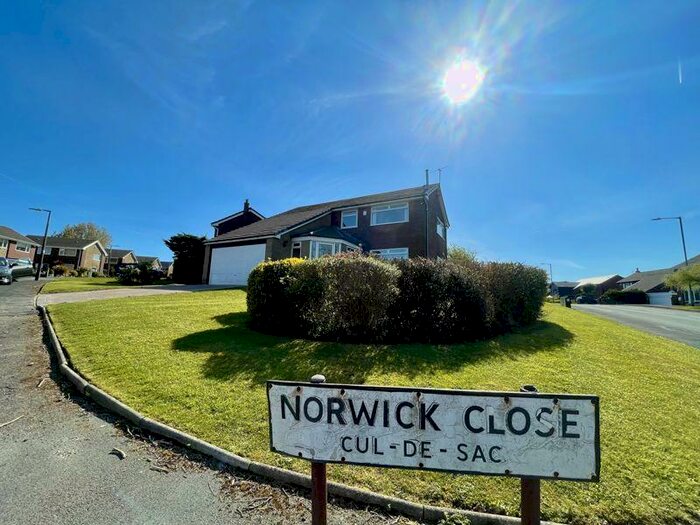 4 Bedroom Detached House To Rent In Norwick Close, Ladybridge, Bolton, BL3