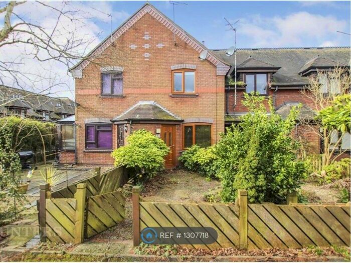 2 Bedroom Terraced House To Rent In Pebble Mill Street, Stoke On Trent ST1