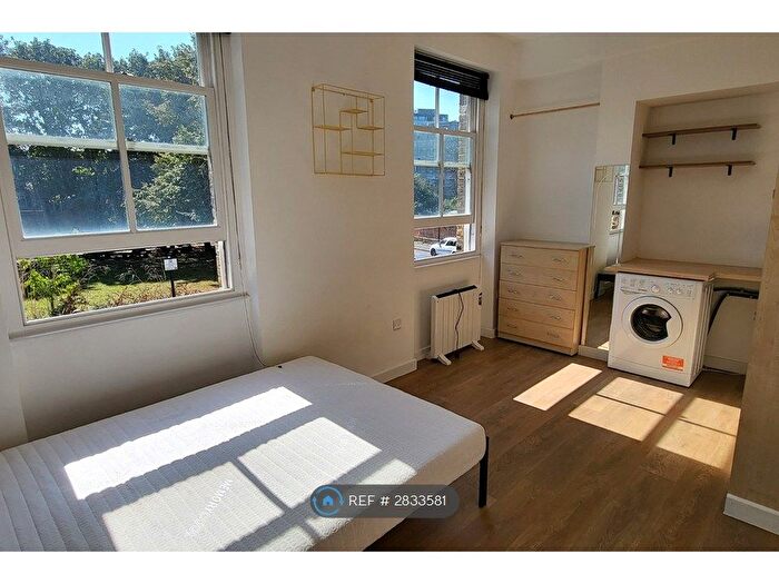 Studio To Rent In Rufford Street, London, N1