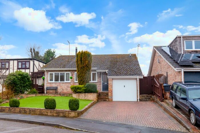 3 Bedroom Detached Bungalow To Rent In Portway Drive, Croughton, NN13