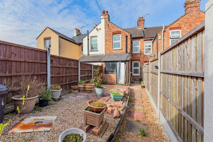 2 Bedroom Property To Rent In Nita Road, Warley, Brentwood, CM14