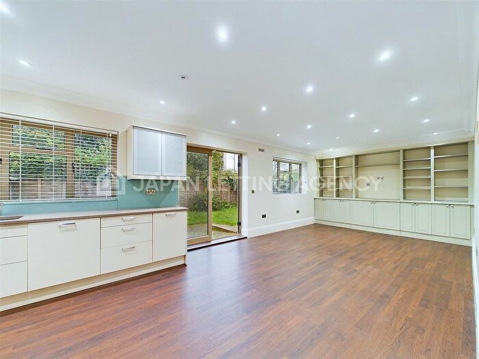 4 Bedroom Detached House To Rent In Askew Crescent, London, W12