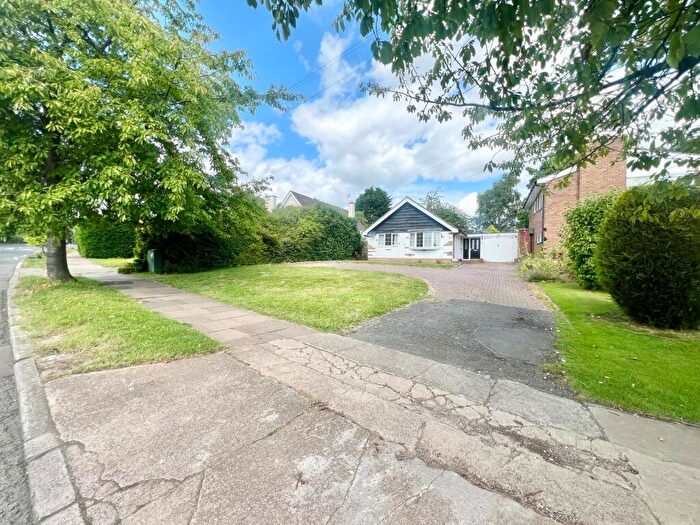 2 Bedroom Bungalow To Rent In Billing Road East, Northampton, NN3