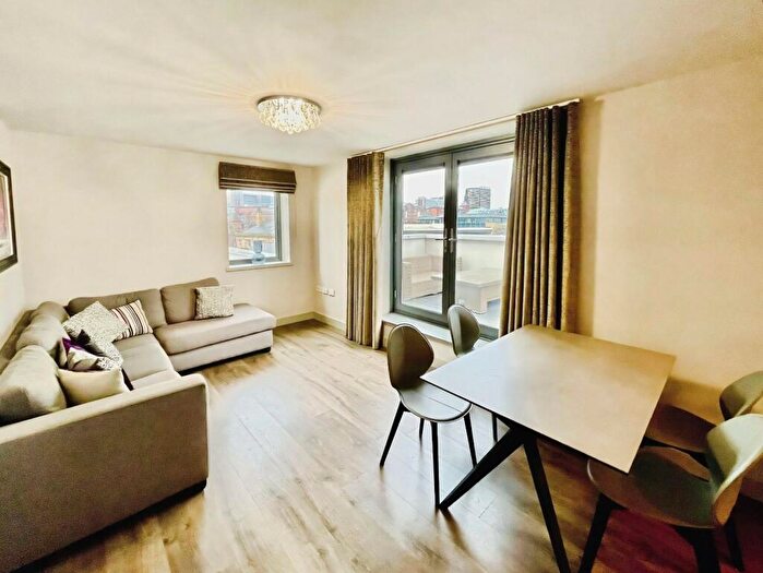 2 Bedroom Flat To Rent In Waterloo Apartments, Waterloo Street, Leeds, West Yorkshire, LS10