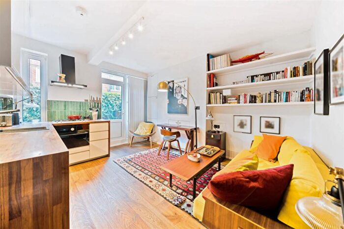 1 Bedroom Flat To Rent In Cherry Garden Street, Bermondsey, SE16