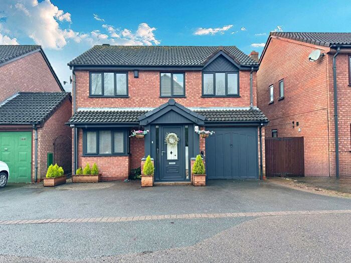 4 Bedroom Detached House For Sale In Hayle Close, Nuneaton, CV11