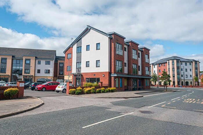 1 Bedroom Flat For Sale In Marina Walk, Leigh, WN7