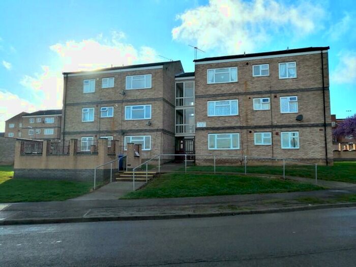 1 Bedroom Apartment To Rent In Whiteford Drive, Kettering, Northamptonshire, NN15