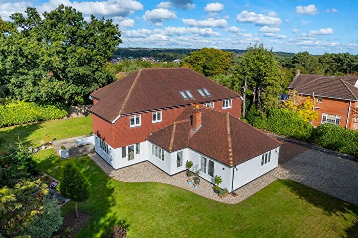 5 Bedroom Detached House For Sale In Monkshanger, Farnham, Surrey, GU9
