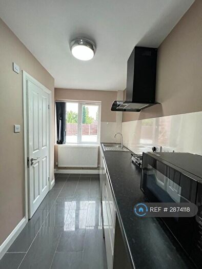6 Bedroom Detached House To Rent In Charter Avenue, Coventry, CV4