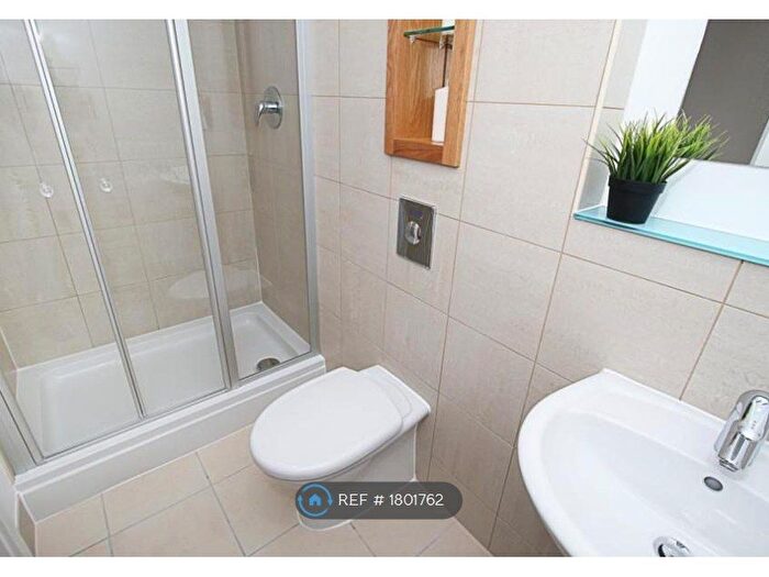 1 Bedroom Flat To Rent In West One, Sheffield, S1