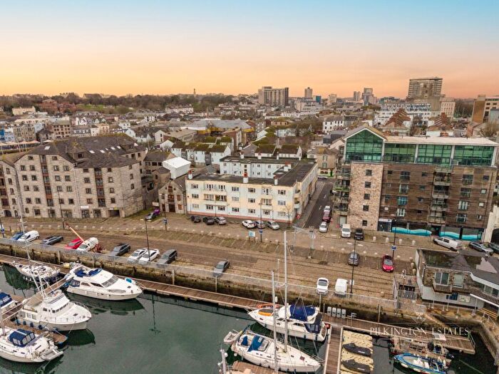 2 Bedroom Apartment For Sale In Vauxhall Street, Plymouth, PL4