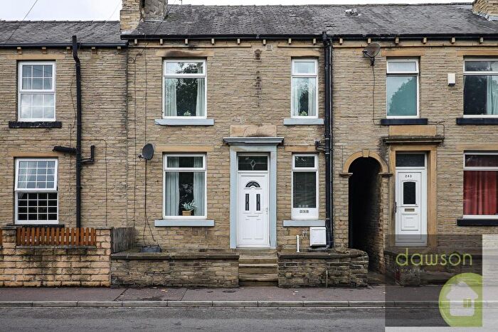 2 Bedroom Terraced House To Rent In Bradford Road, Brighouse, HD6