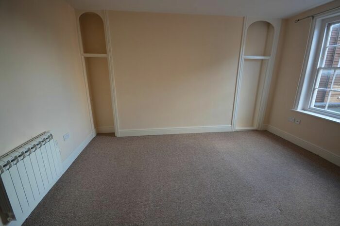 1 Bedroom Flat To Rent In Knightrider Street, Maidstone, Kent, ME15