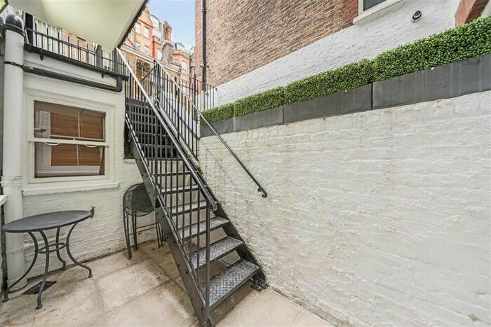 1 Bedroom Flat To Rent In Dove Mews, London, SW5