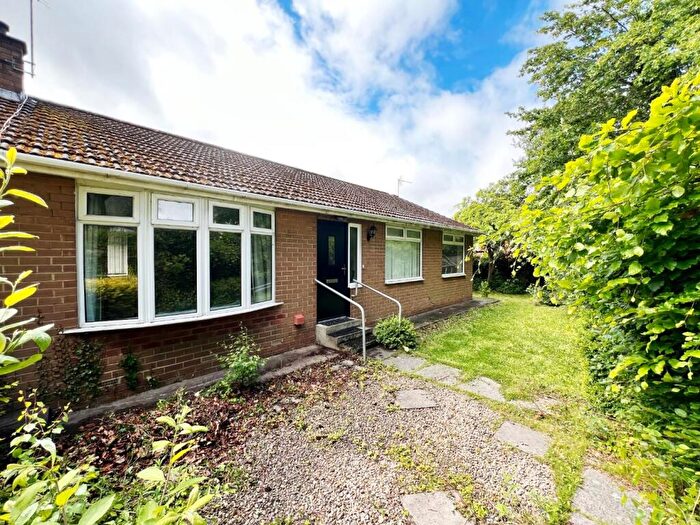 3 Bedroom Semi-Detached Bungalow For Sale In The Close, Spennymoor, DL16