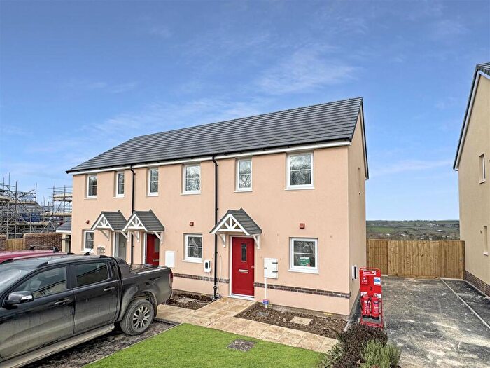 2 Bedroom House For Sale In Abbotsham Park, Bideford, EX39