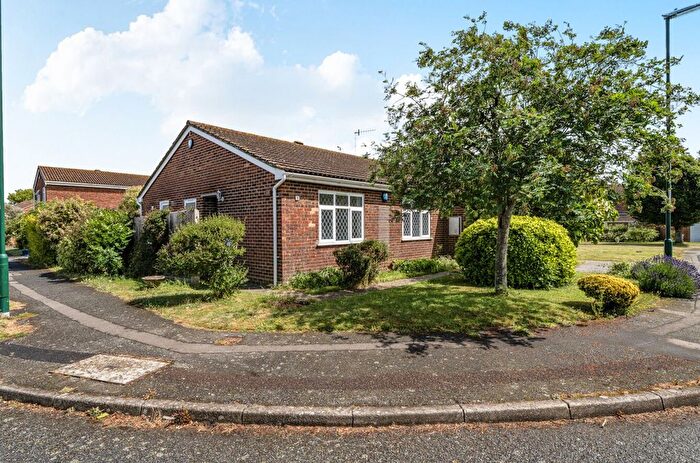 2 Bedroom Detached Bungalow For Sale In Sunningdale Gardens, Bognor Regis, PO22