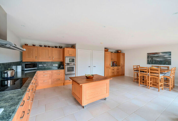 4 Bedroom Detached House For Sale In Parkway, Midsomer Norton, Radstock, Somerset, BA3