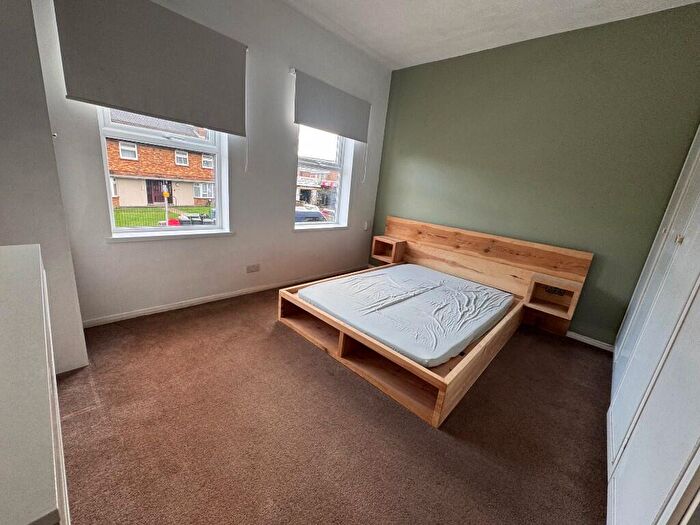 1 Bedroom Flat To Rent In Hitchin Road, Luton, Bedfordshire, LU2