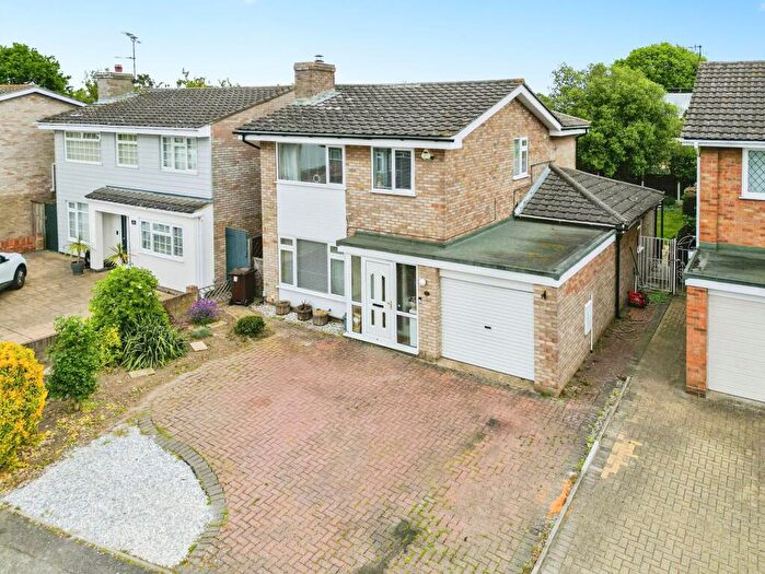 4 Bedroom Detached House For Sale In Newcastle Avenue, Colchester, CO3