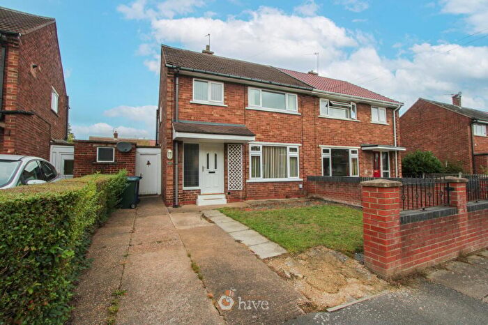 3 Bedroom Semi-Detached House For Sale In Maple Avenue, Cantley, Doncaster, DN4