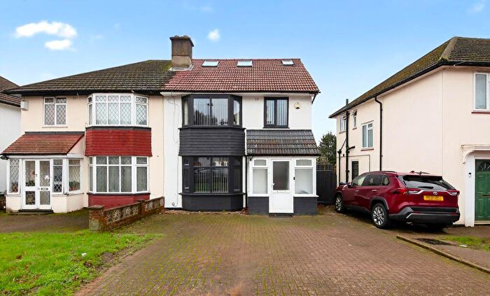 4 Bedroom Semi-Detached House For Sale In Harcourt Avenue, Edgware, Middlesex, HA8