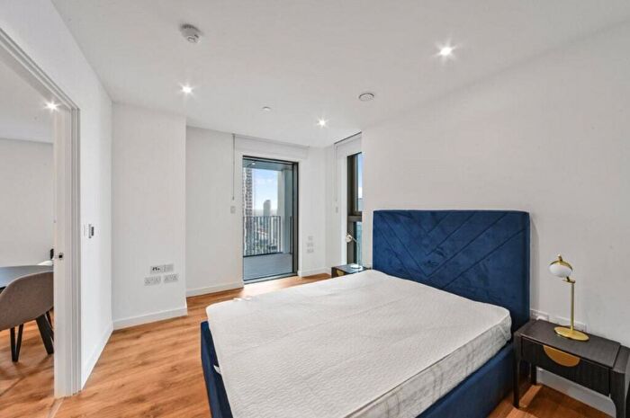 1 Bedroom Apartment To Rent In Marsh Wall, London, E14