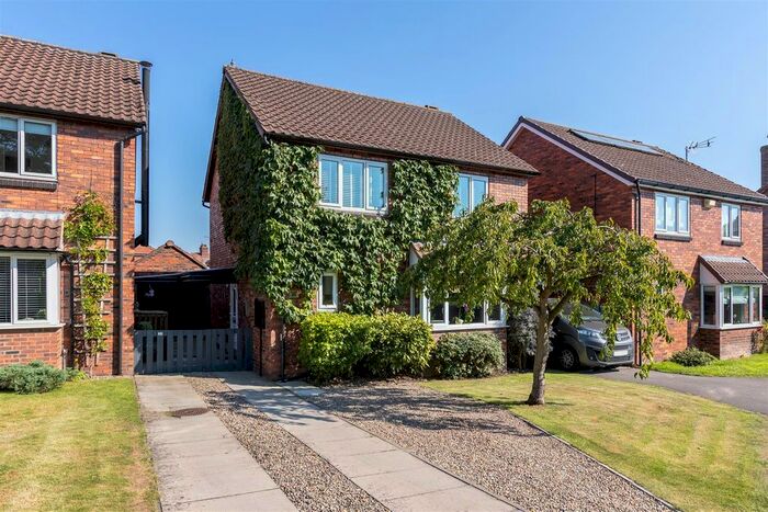 4 Bedroom Detached House For Sale In Town End Close, Pickering, YO18
