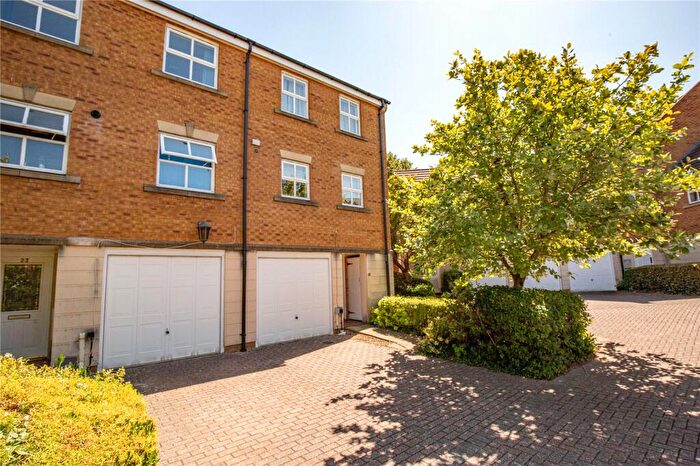 3 Bedroom End Of Terrace House For Sale In Lancelot Road, Stoke Park, Bristol, BS16