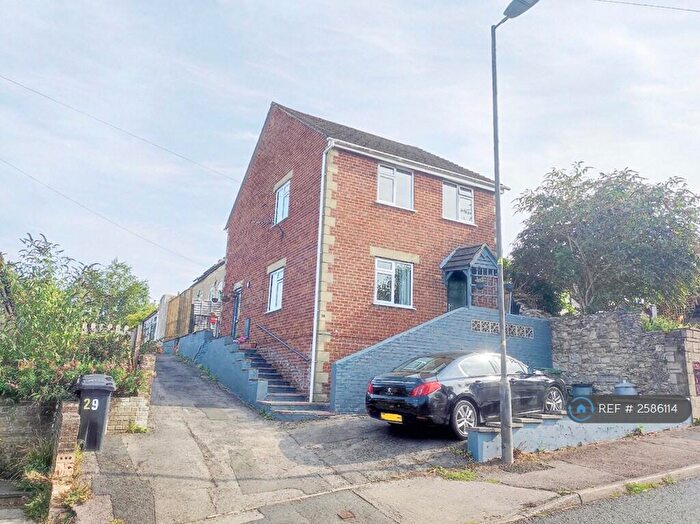 3 Bedroom Detached House To Rent In Bisley Old Road, Stroud, GL5