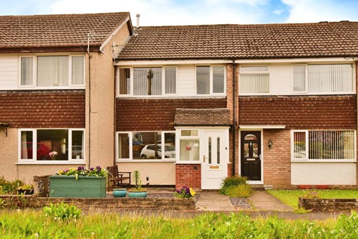 3 Bedroom Terraced House For Sale In Links Road, Chapel-En-le-Frith, High Peak, SK23