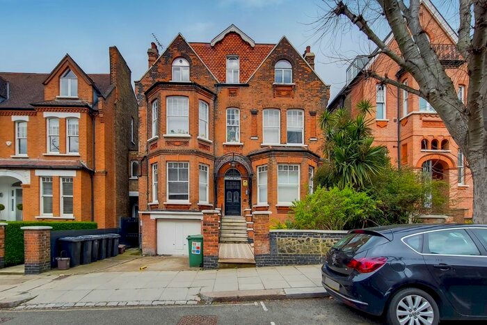Studio To Rent In Parsifal Road, London, NW6