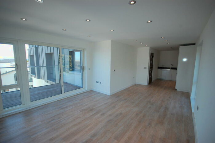 2 Bedroom Flat To Rent In Oakhill Grange, Jura House, Aberdeen, AB15