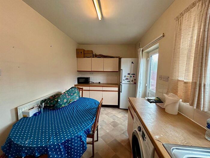 3 Bedroom Terraced House For Sale In Holly Walk, Scarborough, YO12