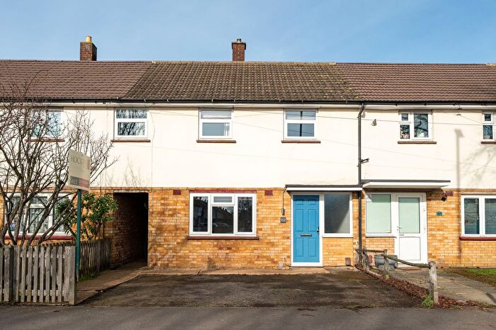 3 Bedroom Terraced House For Sale In Campkin Road, Cambridge, CB4