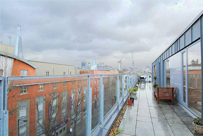 2 Bedroom Flat To Rent In Lumia Lofts, London Bridge, SE1