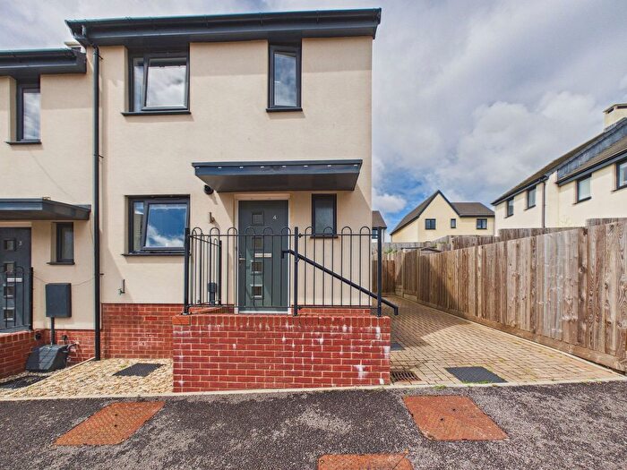 2 Bedroom Semi Detached House For Sale In Oathills Close, Paignton, TQ4