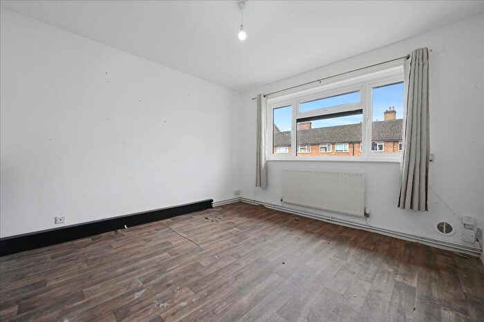 1 Bedroom Flat For Sale In Cecil Road, Hertford, Hertfordshire, SG13
