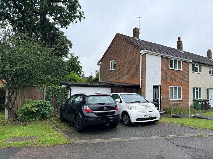 2 Bedroom House For Sale In Barnet Road, Potters Bar, EN6